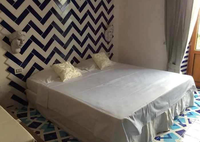 Alojamento de Acomodação e Pequeno-almoço Moo 3*